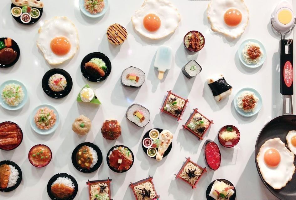 Japanese fake food magnets - ramen, fried eggs, sushi, and soba